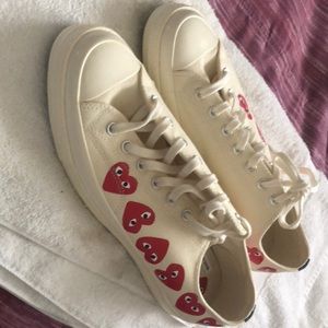 Selling men’s size 12 Converse Sneakers. BRAND NEW NEVER WORN! Nice and unique!